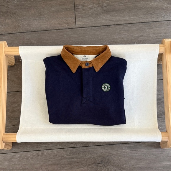 H&M Other - H&M Collared Sweatshirt